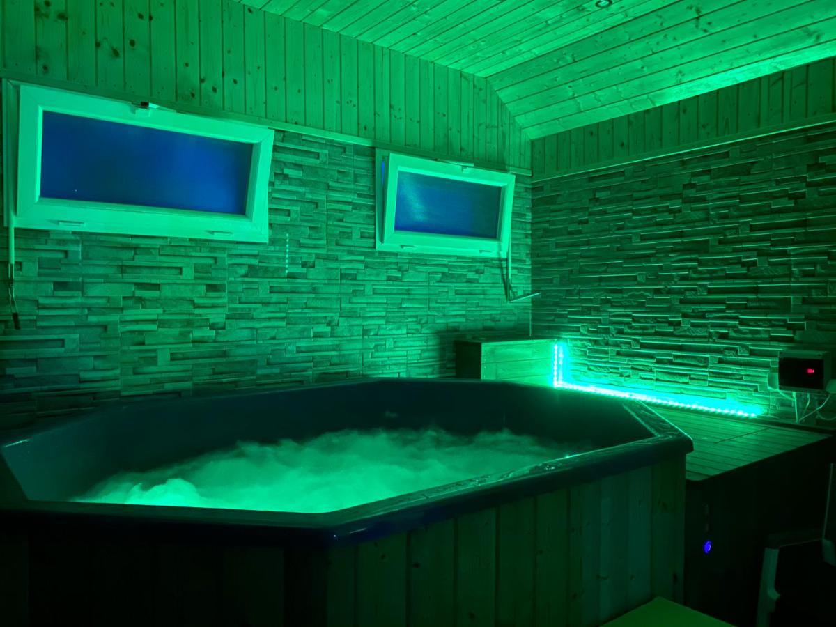 Vila Eszter Hotel Sovata Bagian luar foto